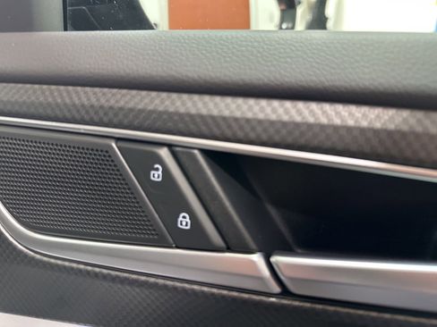 Certified 2025 Volkswagen Atlas Peak Edition SE image 50