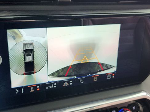 Used 2025 GMC Sierra 2500 Denali Ultimate image 23