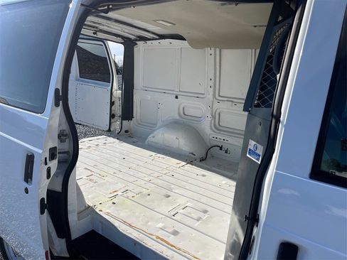 Used 2004 Chevrolet Astro AWD w/ Convenience Package image 16