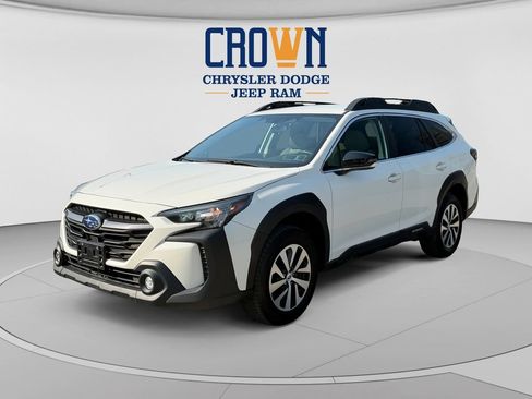 Used 2023 Subaru Outback Premium AWD/4WD image 7
