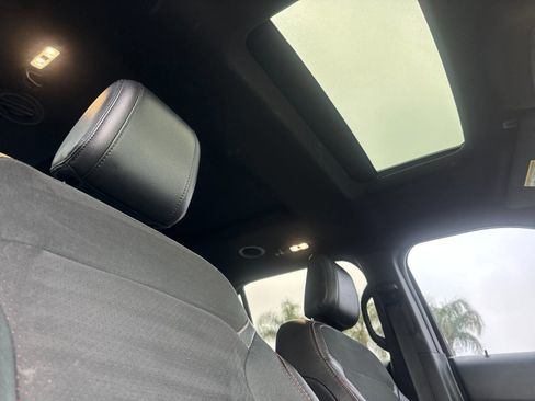 Used 2018 Ford Explorer XLT w/ Equipment Group 202A image 18