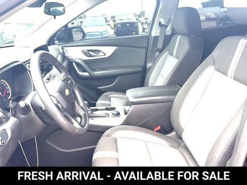 Used 2024 Chevrolet Blazer LT w/ Midnight/Sport Edition FWD image 7