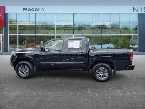 Certified 2025 Nissan Frontier SV w/ SV Convenience Package AWD/4WD image 7