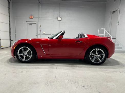 Used 2008 Saturn Sky Red Line RWD image 14