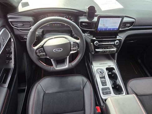 Used 2023 Ford Explorer ST-Line w/ Class IV Trailer Tow Package RWD image 9