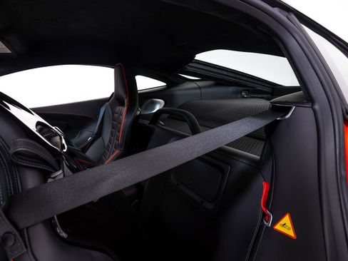 New 2026 McLaren GTS RWD image 21