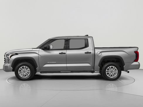 Used 2022 Toyota Tundra SR5 w/ SR5 Premium Package RWD image 3