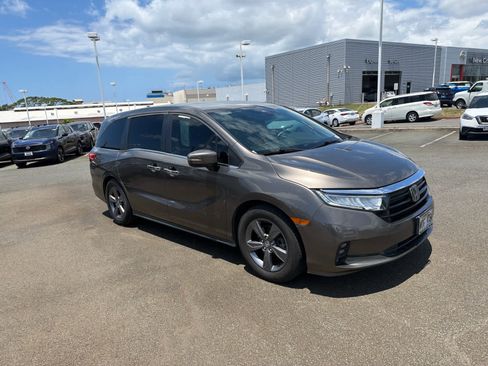 Used 2021 Honda Odyssey EX image 2