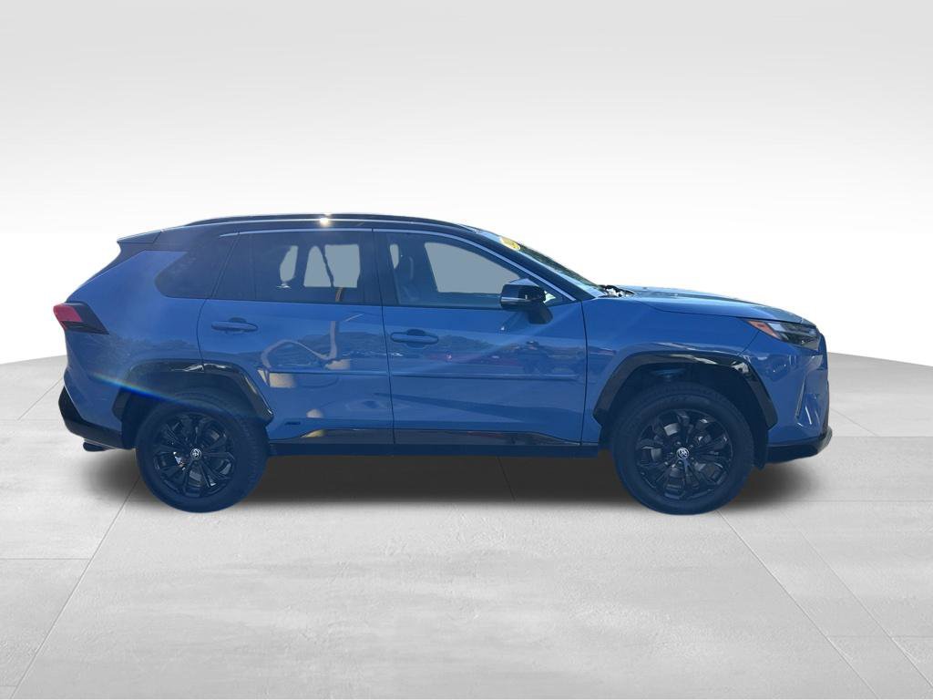 Used 2022 Toyota RAV4 XSE AWD/4WD image 6