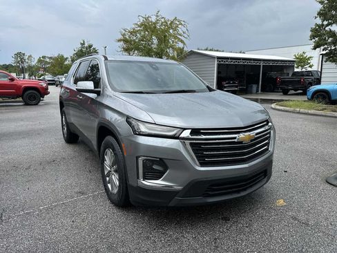 Certified 2023 Chevrolet Traverse LT FWD image 8
