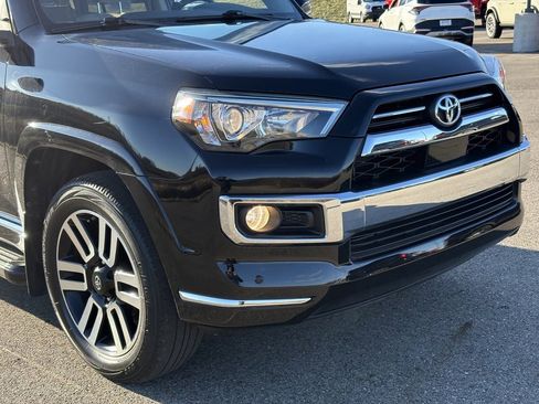 Used 2020 Toyota 4Runner Limited image 9