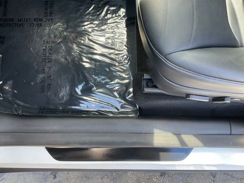 Used 2021 Tesla Model Y Long Range image 15