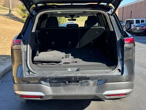 Used 2026 INFINITI QX60 Luxe w/ Cargo Package image 9