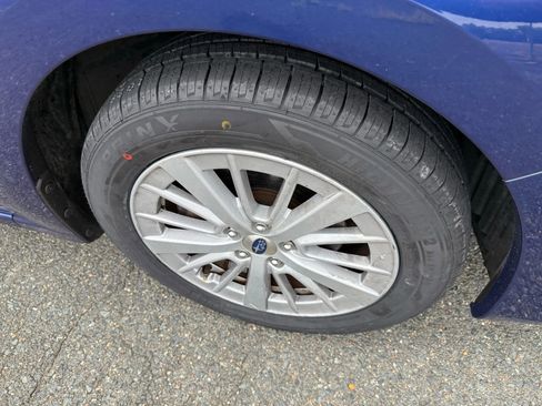 Used 2018 Subaru Impreza 2.0i Premium image 34