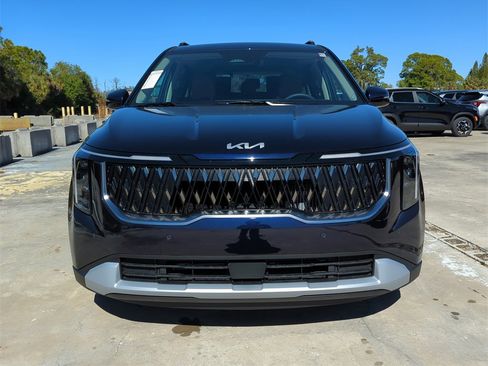 New 2026 Kia Carnival EX image 3