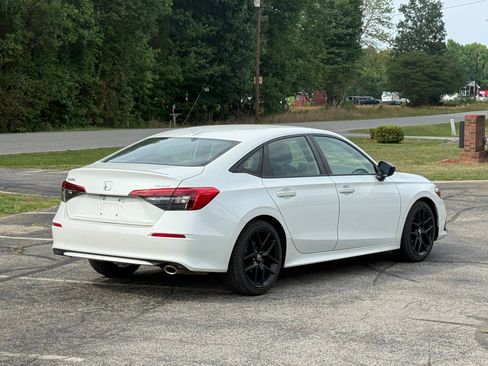 Used 2022 Honda Civic Sport image 3