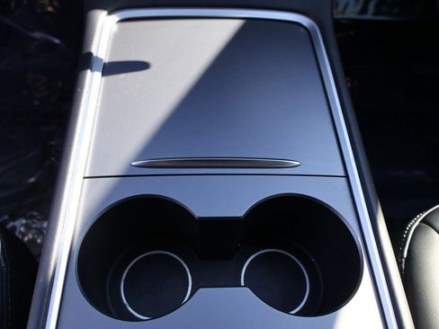 Used 2022 Tesla Model 3 Long Range image 61