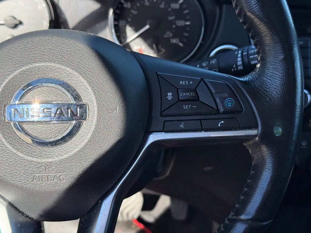 Used 2018 Nissan Rogue SL w/ Premium Package AWD/4WD image 16