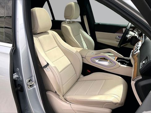 Used 2024 Mercedes-Benz GLE 350 4MATIC image 9