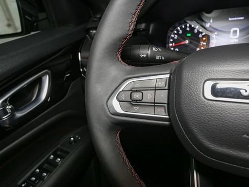 Used 2026 Jeep Compass Trailhawk AWD/4WD image 32