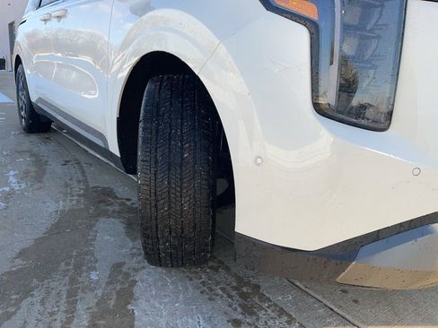 New 2026 Kia Carnival SX image 18