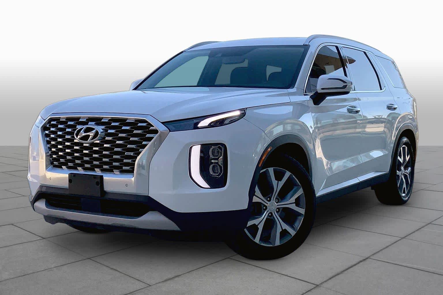 Used 2022 Hyundai Palisade SEL w/ 8P Bench Seat Package FWD image 1