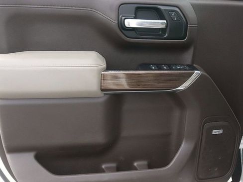 Used 2020 Chevrolet Silverado 1500 RST w/ All-Star Edition image 9