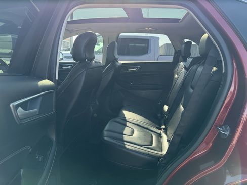 Used 2018 Ford Edge Titanium w/ Equipment Group 302A image 19