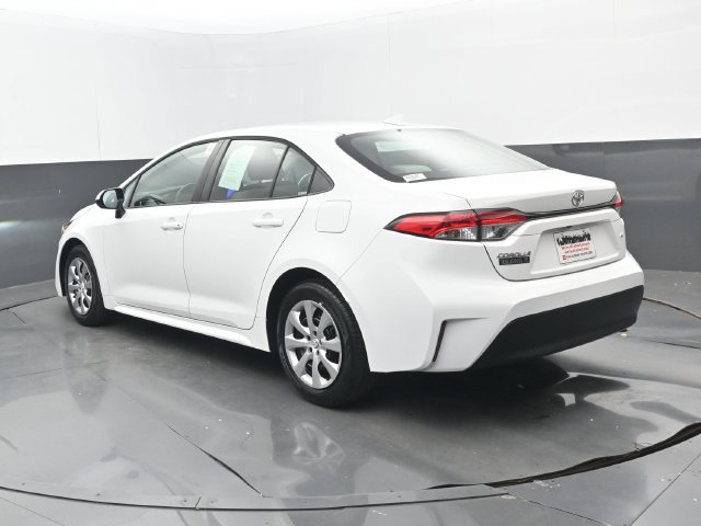 Used 2024 Toyota Corolla LE FWD image 3