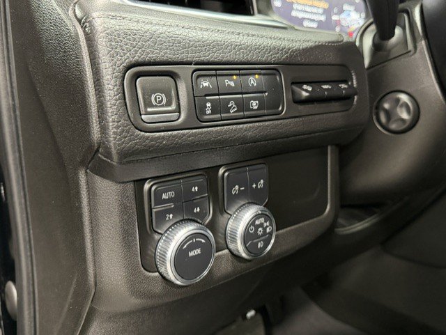 Certified 2023 GMC Yukon Denali AWD/4WD image 12