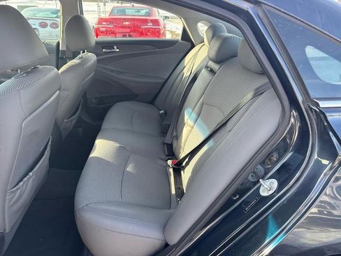 Used 2012 Hyundai Sonata SE w/ Navigation & Sunroof Pkg image 11