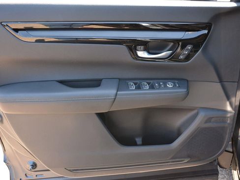 Used 2023 Honda CR-V EX-L image 10