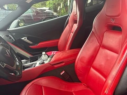 Used 2017 Chevrolet Corvette Z06 RWD image 9