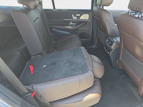 Used 2022 Mercedes-Benz GLS 450 4MATIC image 13