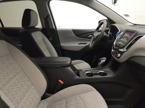 Used 2024 Chevrolet Equinox LS w/ LS Convenience Package image 21