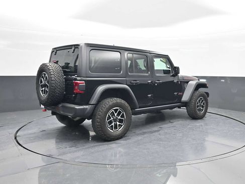 Used 2024 Jeep Wrangler Unlimited Rubicon image 8