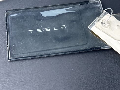 Used 2025 Tesla Model Y Performance AWD/4WD image 36
