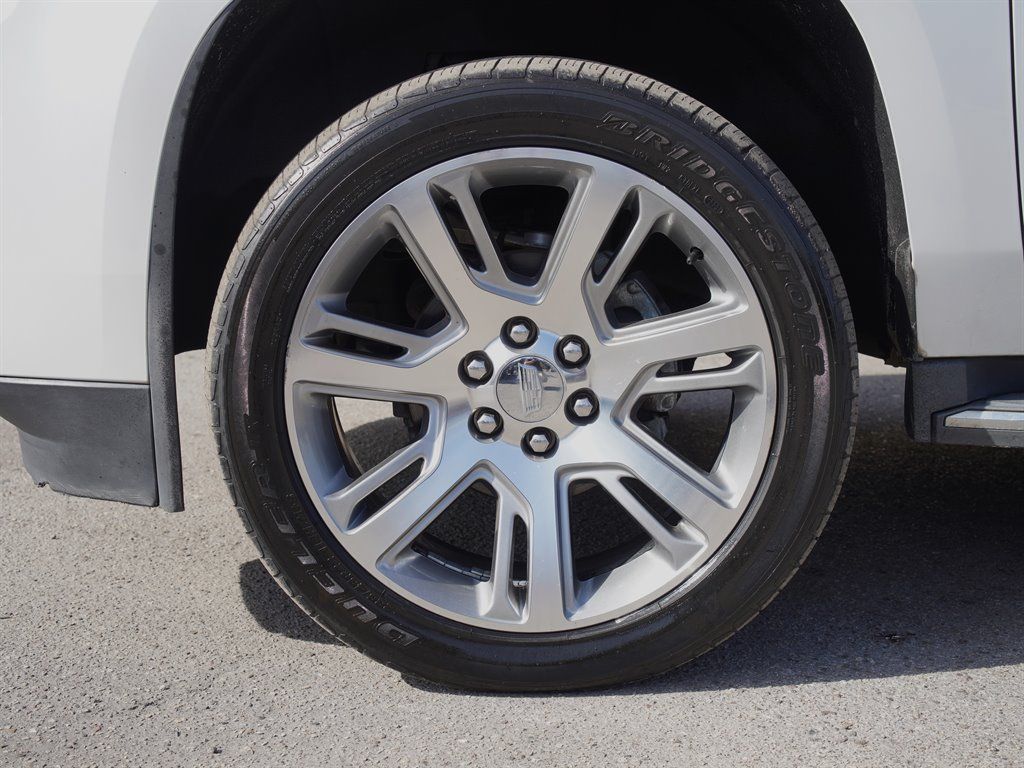 Used 2016 Cadillac Escalade ESV Luxury RWD image 39