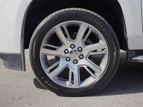 Used 2016 Cadillac Escalade ESV Luxury image 39