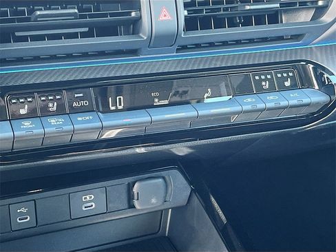 Used 2026 Toyota Prius Limited image 15