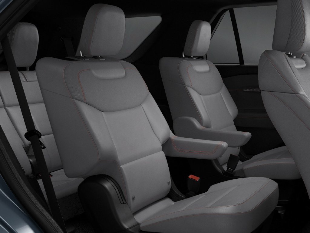 New 2027 Ford Explorer Active w/ Active Comfort Package AWD/4WD image 11