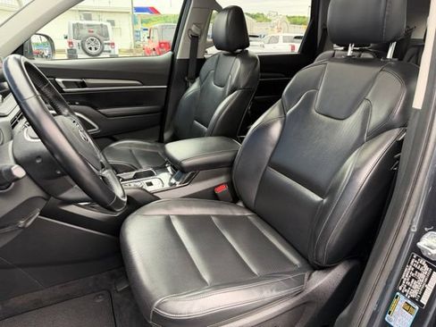 Used 2021 Kia Telluride S AWD/4WD image 14