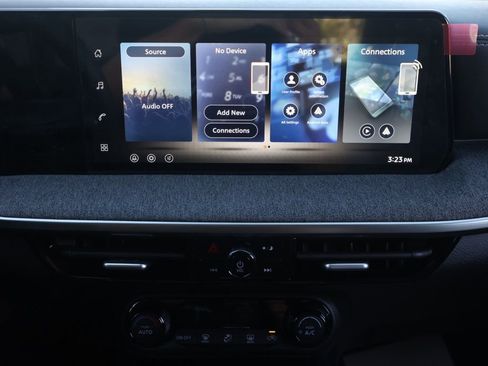 New 2026 Nissan Kicks SV image 29