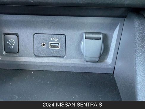Used 2024 Nissan Sentra S FWD image 21