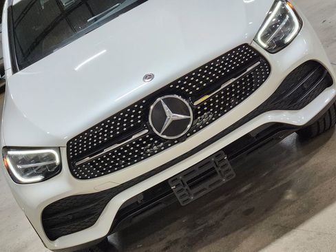 Used 2022 Mercedes-Benz GLC 300 image 19