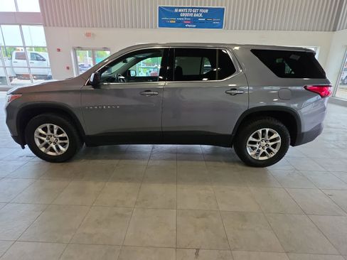 Used 2018 Chevrolet Traverse LS FWD image 12