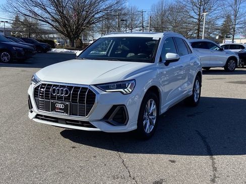 Certified 2023 Audi Q3 2.0T Premium Plus w/ Premium Plus Package image 8