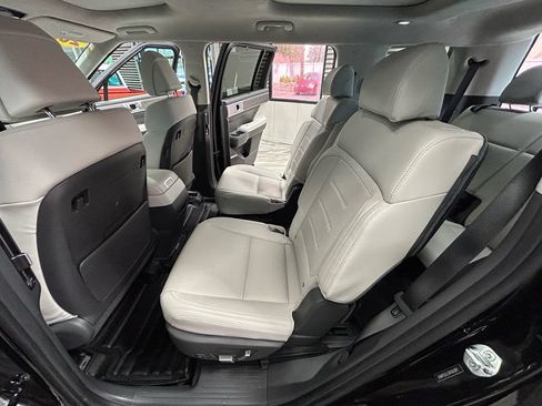 Used 2024 Hyundai Santa Fe Calligraphy AWD/4WD image 55