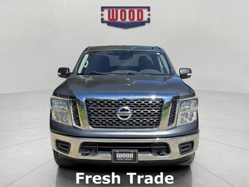 Used 2017 Nissan Titan SV AWD/4WD image 2