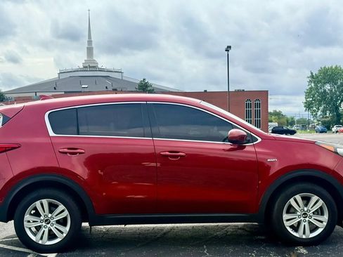 Used 2019 Kia Sportage LX AWD/4WD image 6